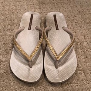 Ipanema Metallic Flip Flops Size 8